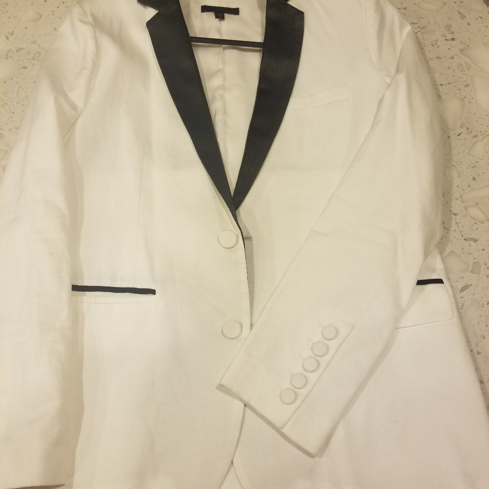 Joe's jacket white with black leather linens